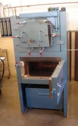 Heat treating oven